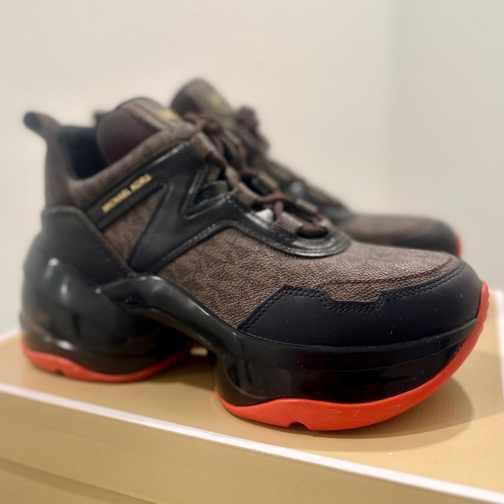 Michael Kors, Olympia signature logo Sneakers Brown and Black with Orange Soles